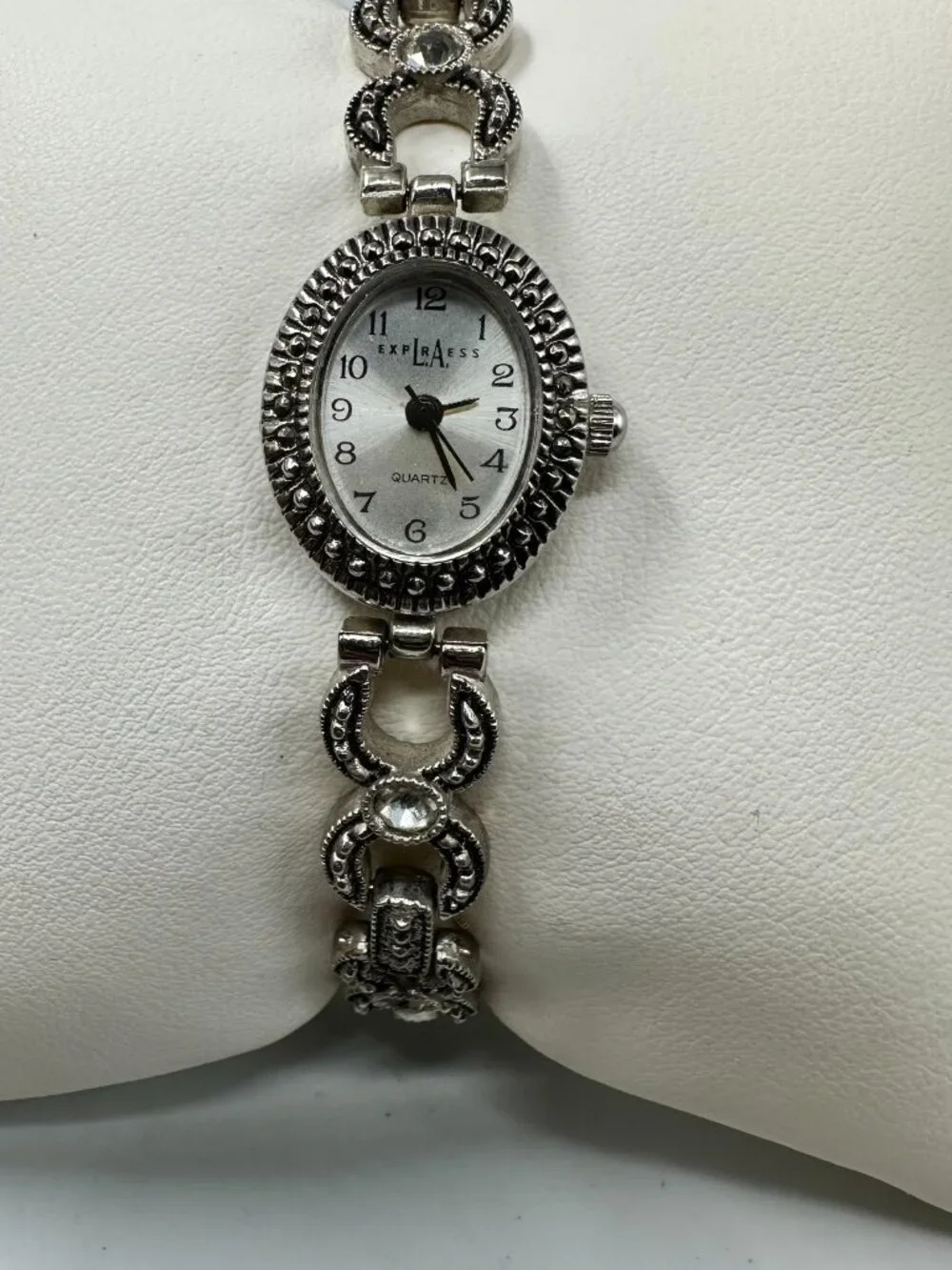 LA Express Watch Women Silver Tone Open Link Rhinestone Band New Battery 7.75